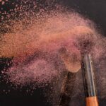 Polvere fissante per trucco, garantisce tenuta fino a 12 ore anche in condizioni di umidità.